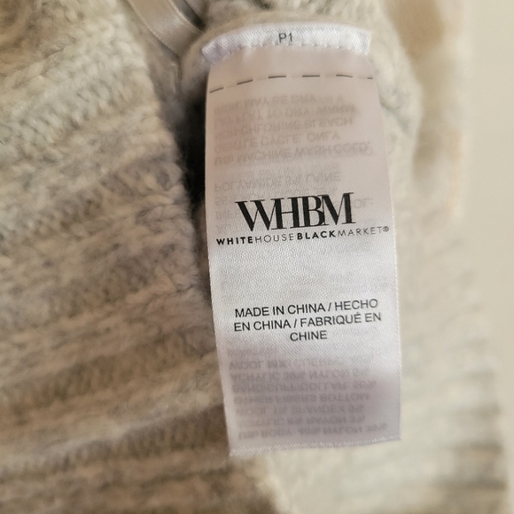 WHBM White House Black Market Knit Sweater Pullover Off White Fuzzy XS - Picture 11 of 11